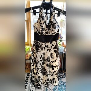 White House Black Market Size 0 Dress